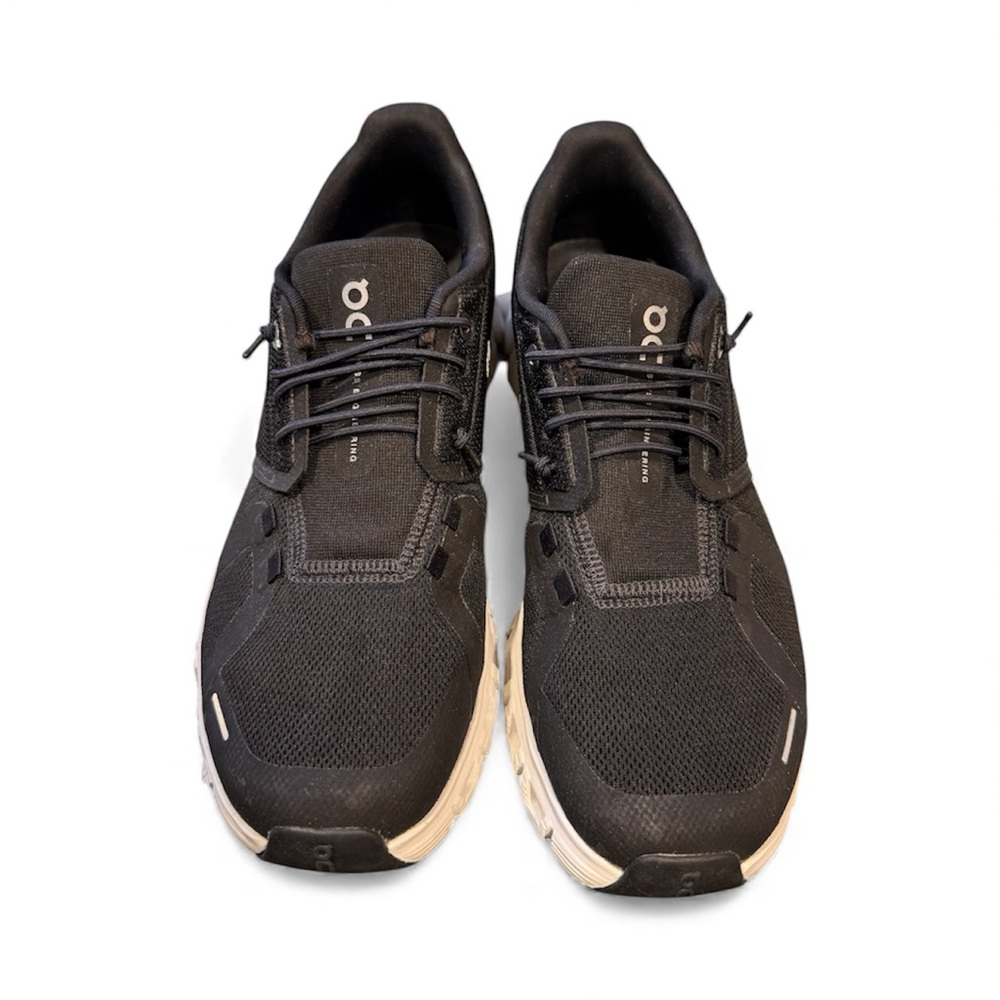 Women’s On Cloud 6 NEW